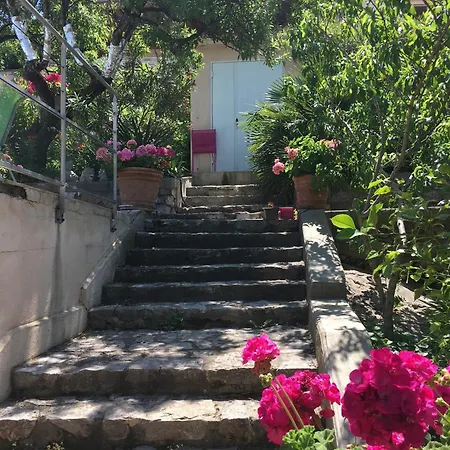 לינה וארוחת בוקר L'escarpee Belle Sète